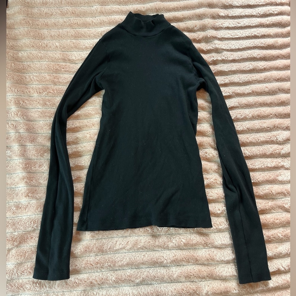 Brandy Melville black longsleeve